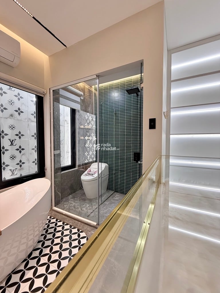 Bán Nhà Cực Phẩm Lô Gốc ,Thống Nhất, Gò Vấp,6 Tầng, Giá Chỉ 14.9 tỷ 