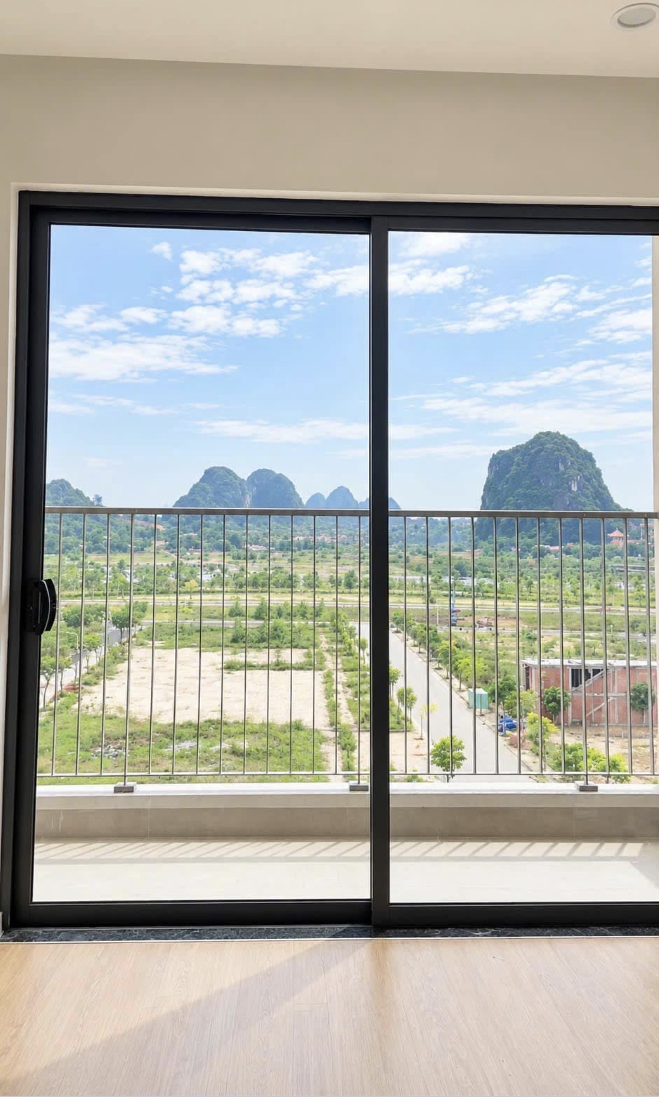 VỐN BAN ĐẦU 750 TRIỆU SỞ HỮU NGAY CĂN 2 PHÒNG NGỦ TẠI SUN FOURS TOWER - PHÍA NAM ĐÀ NẴNG
