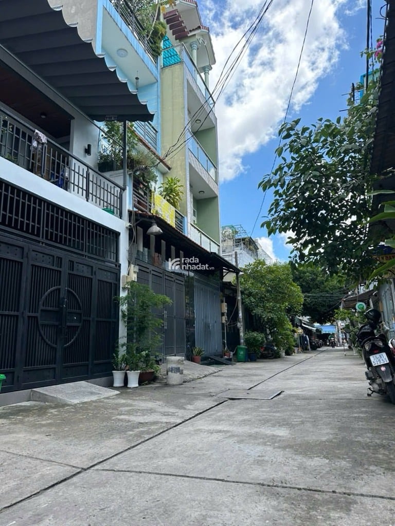 Đường Số 5 - Gần AEON - 3 Tầng - 32m2