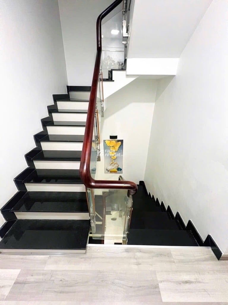  Nhà FULL nội thất 4 tầng Hương Lộ 2- Dt 4 x 15m (60 m2),