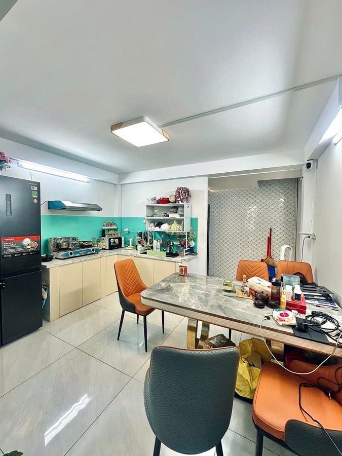 NGAY LÊ VĂN QUỚI - SÁT MẶT TIỀN - XE HƠI NGỦ TRONG NHÀ - GIÁ CHỈ 5.7 TỶ