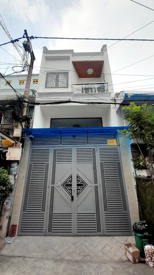 NGAY LÊ VĂN QUỚI - SÁT MẶT TIỀN - XE HƠI NGỦ TRONG NHÀ - GIÁ CHỈ 5.7 TỶ