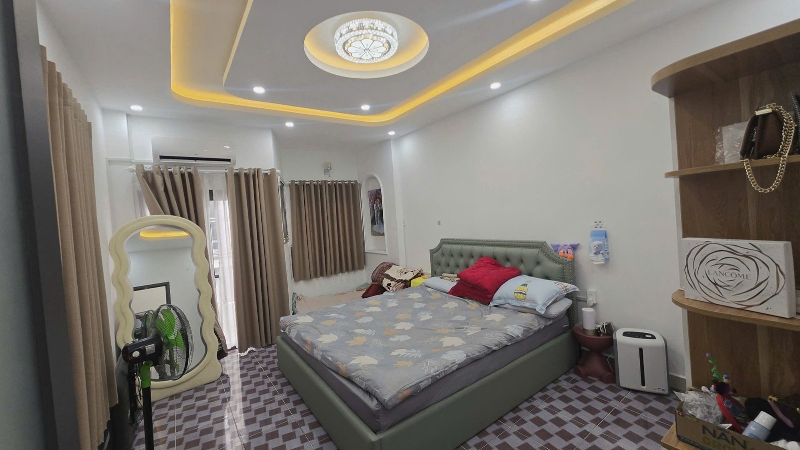 NGAY LÊ VĂN QUỚI - SÁT MẶT TIỀN - XE HƠI NGỦ TRONG NHÀ - GIÁ CHỈ 5.7 TỶ