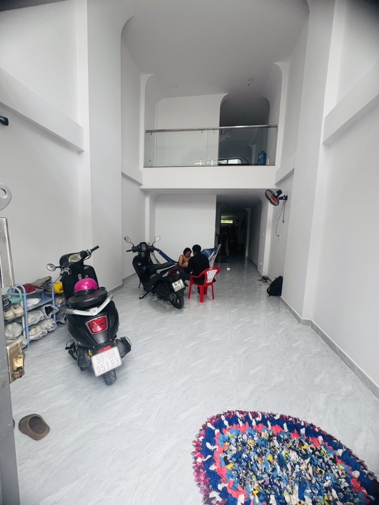 NHÀ 6 TẦNG TÂN PHÚ - CÓ THANG MÁY LÊN TỚI SÂN THƯỢNG- NGUYỄN SƠN NGAY LUỸ BÁN BÍCH - ĐƯỜNG 10M,