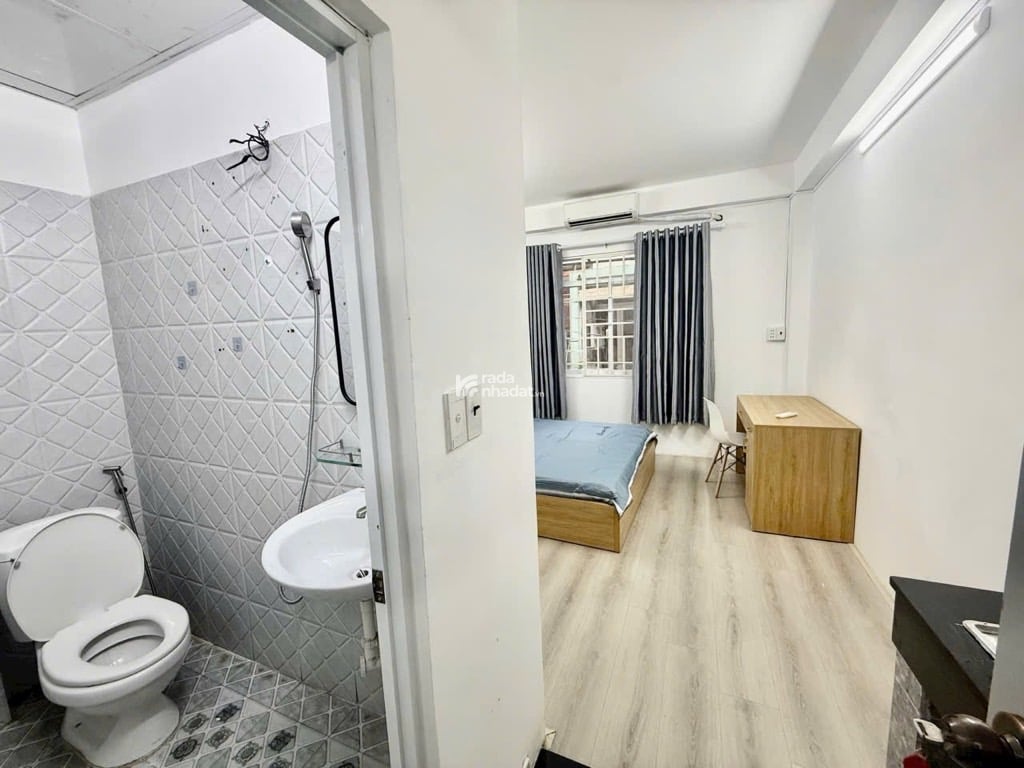 SÁT VÁCH QUẬN 1, HXH PHAN VĂN HÂN, BÌNH THẠNH, 52M2 CÓ DÒNG TIỀN. GIẢM 350TR CHỈ CÒN 8T TL 