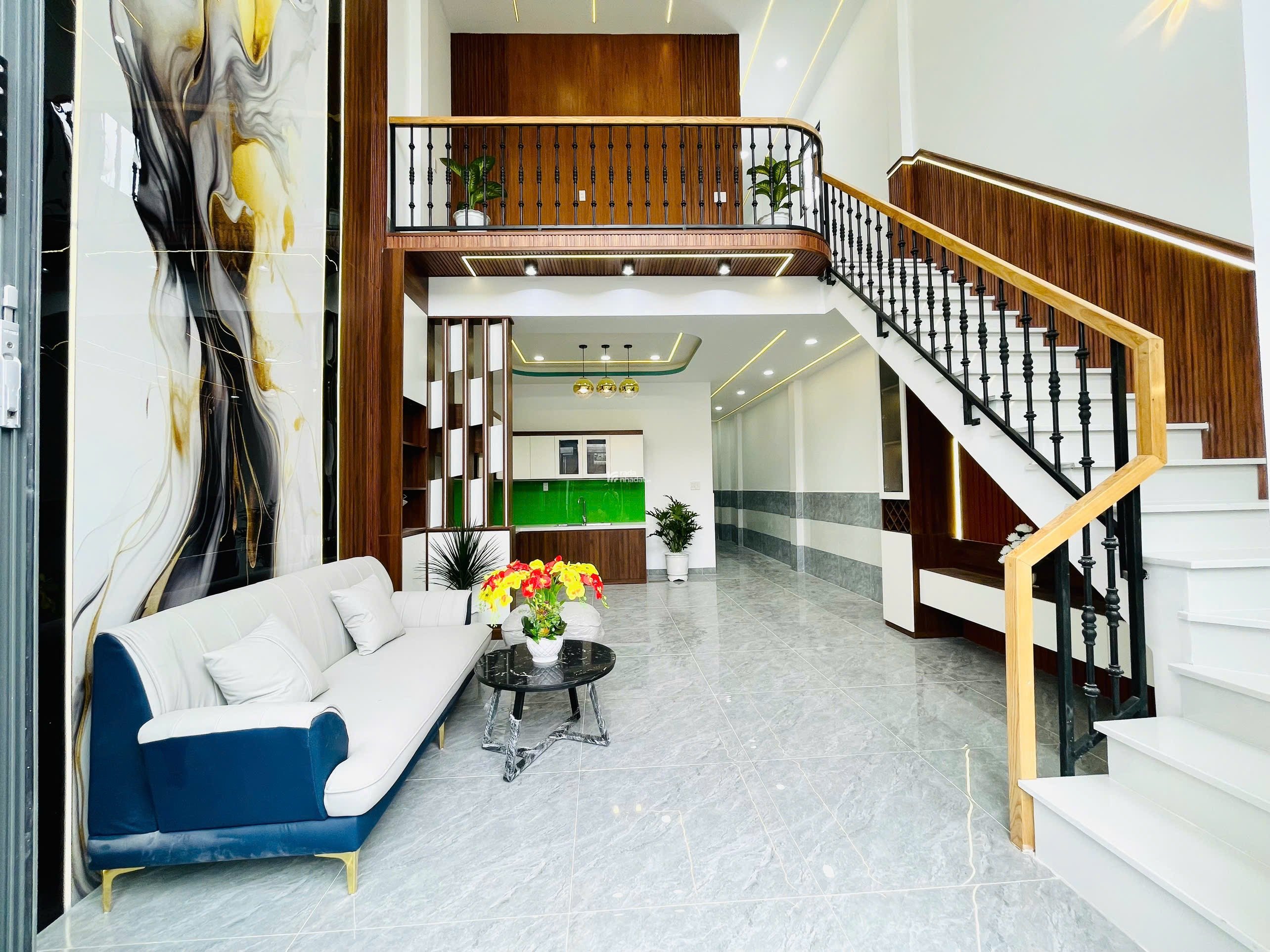 Bán nhà mới xây, sổ hồng riêng full nội thất xã Mỹ Hạnh