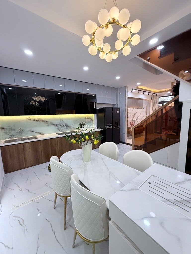 SAU MTKD NGÔ ĐỨC KẾ, BÌNH THẠNH, 51M2 CÓ KC Ở NGAY. GIẢM 350TR CHỈ CÒN 8T TL 