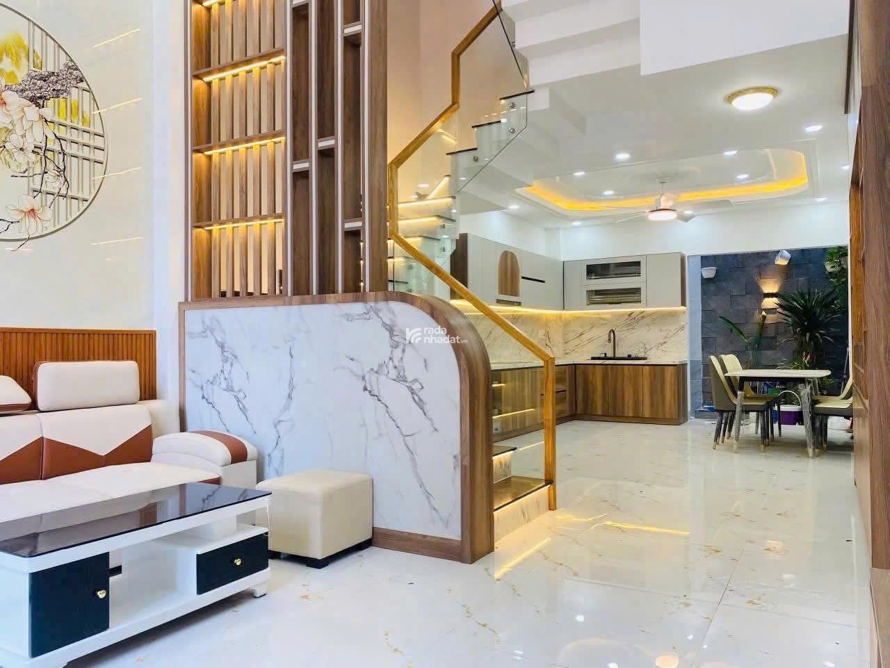 Nhà 66m2 xây 4 tầng đường Nguyễn Văn Đậu, Bình Thạnh. Gần chợ Phan Văn Trị. Hẻm 5m. Sổ sẵn