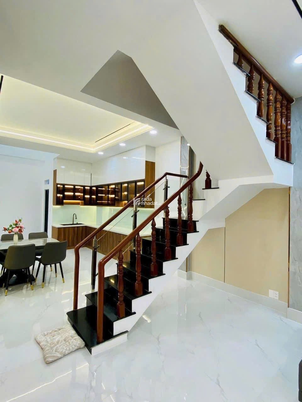 Nhà giá tốt 4tỷ450tr DT 54.3m2 Nguyễn Văn Săng P. Tân Sơn Nhì Q. Tân Phú, đang cho thuê 9tr5/ tháng