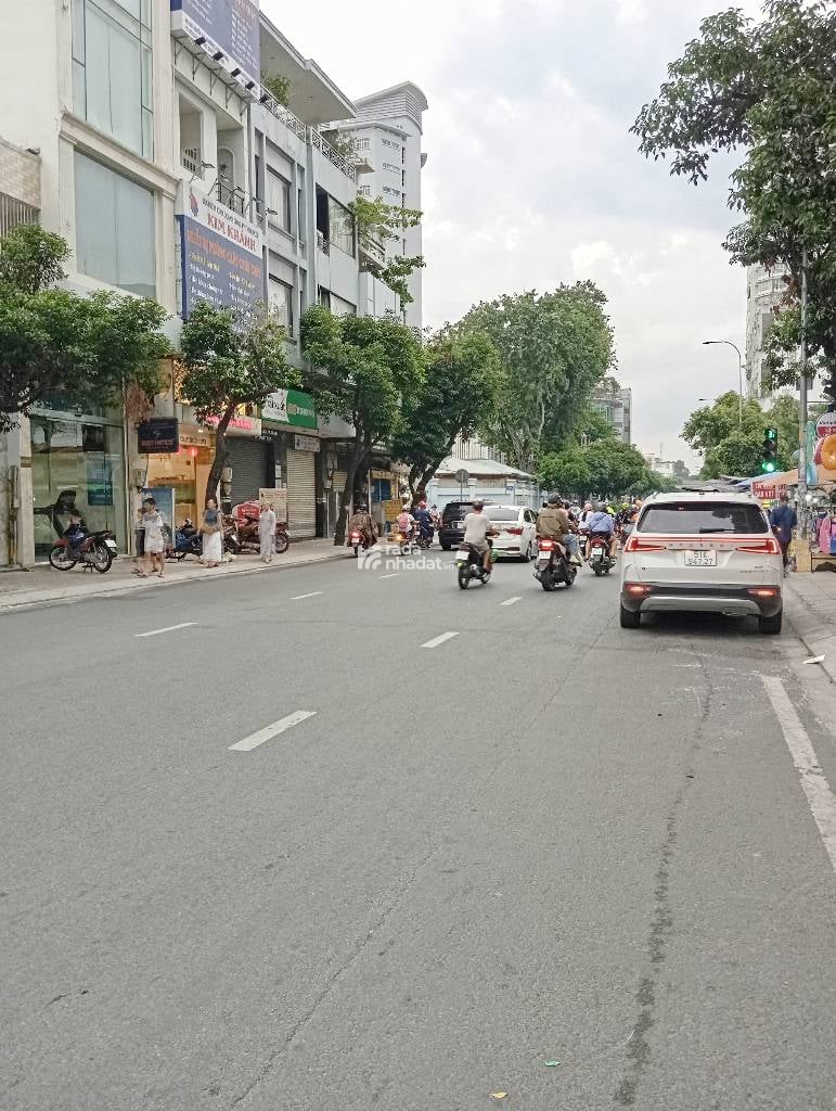 MẶT TIỀN 6 TẦNG NGUYỄN TRÃI , QUẬN 5   - VỊ TRÍ SIÊU ĐẮC ĐIA - CỰC HIẾM - VỪA Ở VỪA KINH DOANH