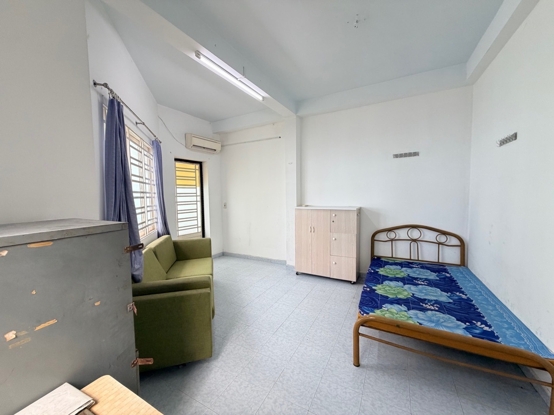 GAY HÀNG XANH. SÁT MẶT TIỀN BẠCH ĐẰNG, BÌNH THẠNH, 70M2 TIỆN XÂY MỚI, GIẢM 350TR CHỈ CÒN 14T