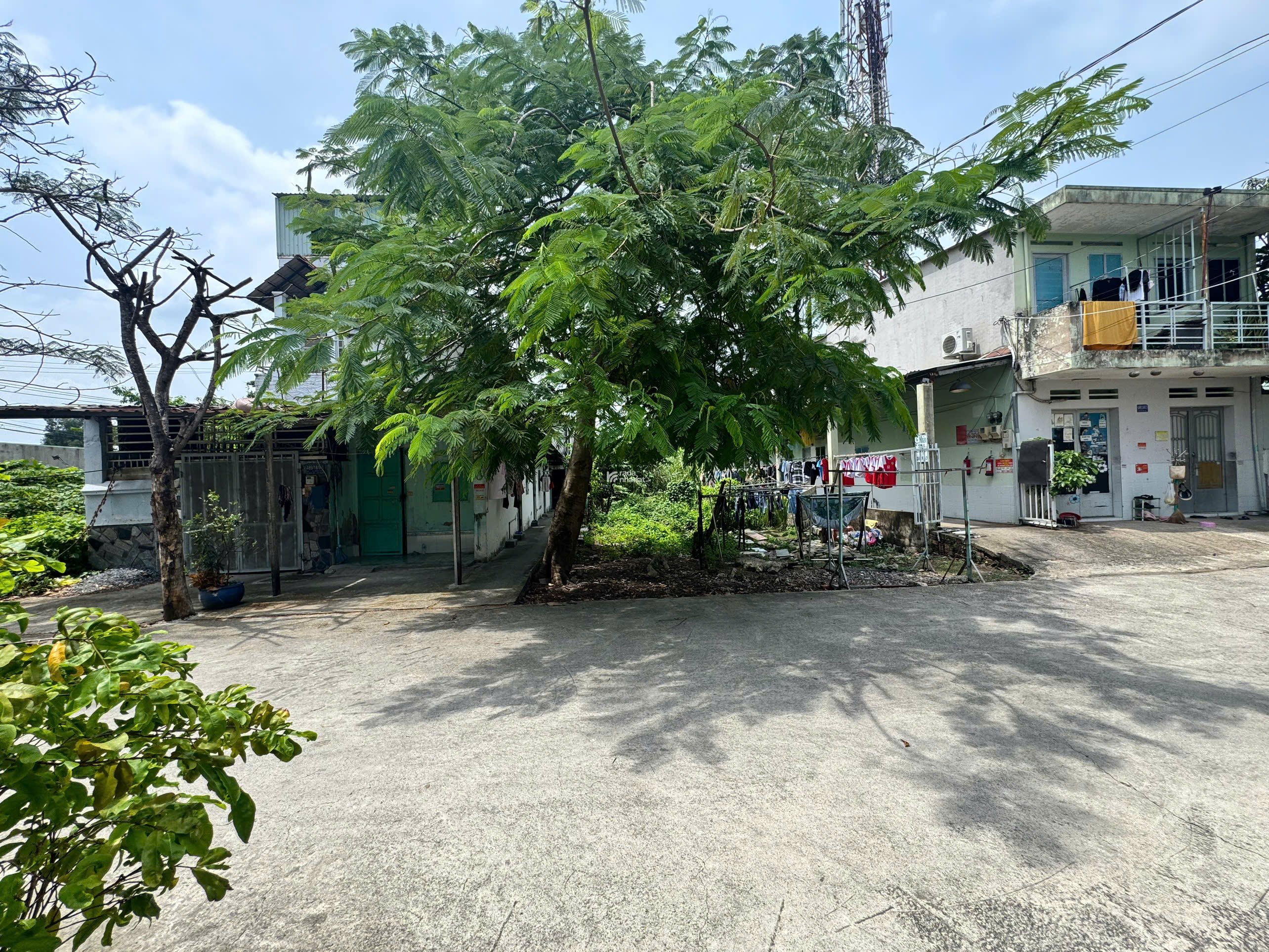 Rẽ Nhất !!Bán nhà 3 tầng 8x20m full thổ cư, 10 phòng đang cho thuê, Nguyễn Văn Tạo giá 6 tỷ 3