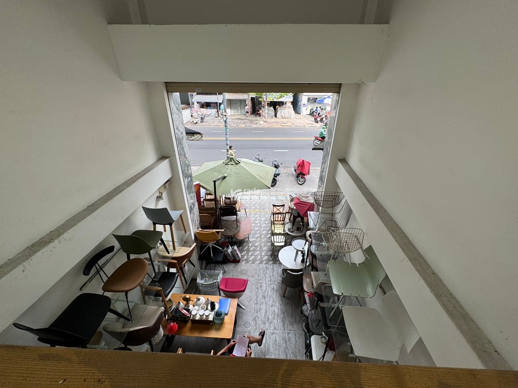 VỊ TRÍ ĐẸP, Ở VÀ KINH DOANH SIÊU TỐT - NHÀ 7 TẦNG MỚI ĐẸP THANG MÁY -  NGÃ 7 LÝ THÁI TỔ