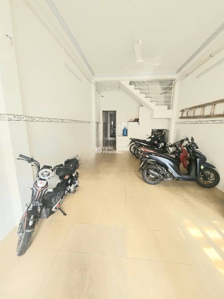 CHDV NI SƯ HUỲNH LIÊN - TÂN BÌNH - SÁT MT - 70M2 - 3 TẦNG BTCT 