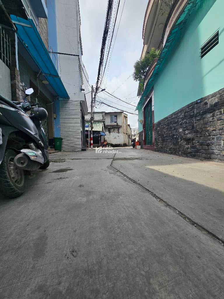 KHU ETOWN, HẺM XE HƠI TRƯỜNG CHINH, TÂN BÌNH, 68M2 TIỆN XÂY. GIẢM 350TR CHỈ 8.25T