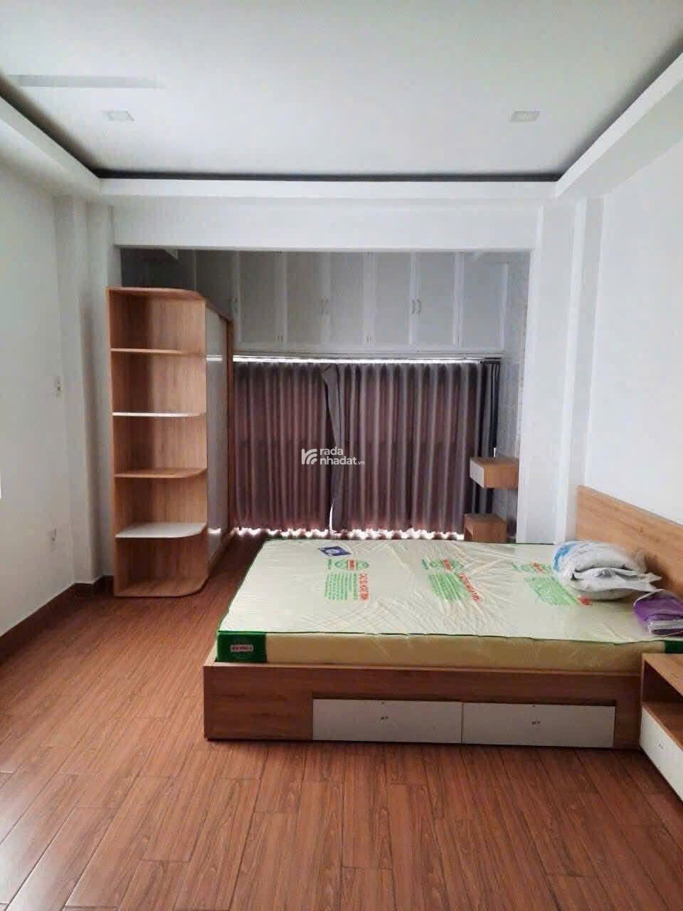 Nhà hiếm giá ngộp HXH 6m ngay Hòa Bình, Quận 11, gầm đầm sen, 40m2, SHR giá chỉ 3 tỷ 750 TL