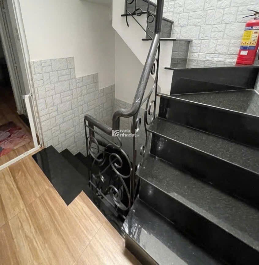 Nhà hẻm Lê Văn Sỹ - QUẬN 3 - 4 x 10 m - 4 Tầng - 5.5 tỷ