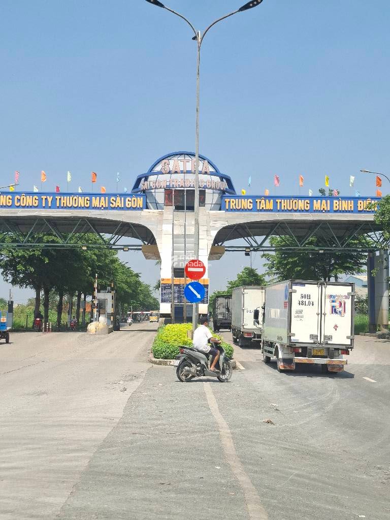 NHÀ MẶT TIỀN CHỢ ĐẦU MỐI BÌNH ĐIỀN, 120m2  NGANG 6M  5 TẦNG  6PN, KHU PHÂN LÔ ĐỒNG BỘ, CHỈ 22T