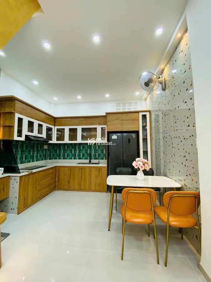 BÁN GẤP NHÀ ĐẸP 3 lầu NGUYỄN TƯ GIÃN, P12 Gò Vấp 4,98 tỷ Thương Lượng