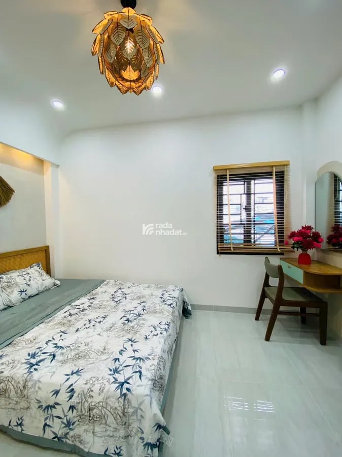 BÁN GẤP NHÀ ĐẸP 3 lầu NGUYỄN TƯ GIÃN, P12 Gò Vấp 4,98 tỷ Thương Lượng