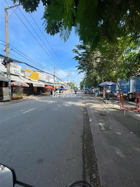 TKD SẦM UẤT QUẬN BÌNH TÂN - ĐỐI DIỆN NHÀ LÀ TRƯỜNG HỌC, GẦN BỆNH VIỆN QUẬN - BA TẦNG KIÊN CỐ 