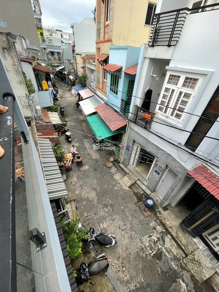 Nhà Đẹp 52m2, 4 Tầng BTCT, 4 PN Tân Phú chỉ 5 tỷ