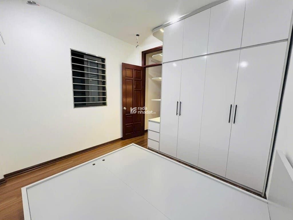 Bán căn chung cư 130 Nguyễn Đức Cảnh - view đẹp, hồ Đền Lừ - DT 92m2, giá 4.98 tỷ