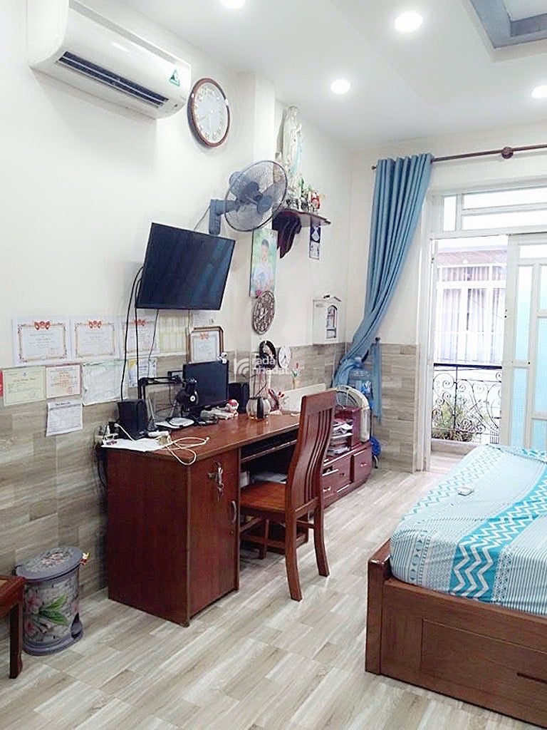 Bán nhà đường số 12 bình hưng hoà