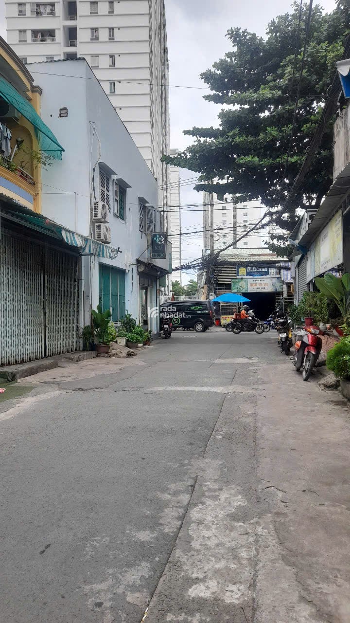 Bán nhà MT nội bộ Đường Lũy Bán Bích, DT: 6,07m x 17m, giá 11,9 tỷ