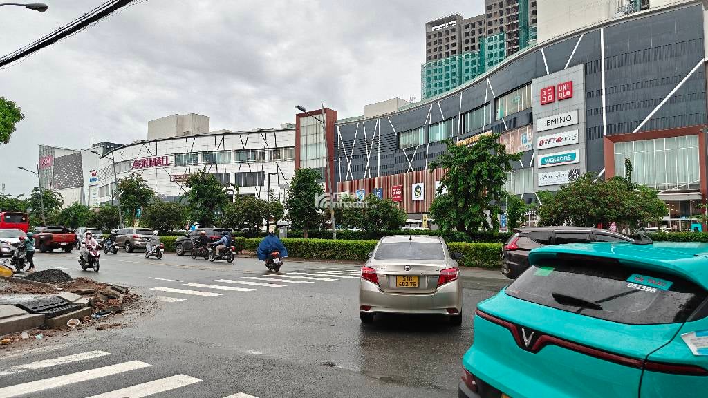 SIÊU PHẨM TÊN LỬA, MẶT TIỀN 12M, LỀ 4M, 5X20M, BÁN ĐẤT TẶNG NHÀ