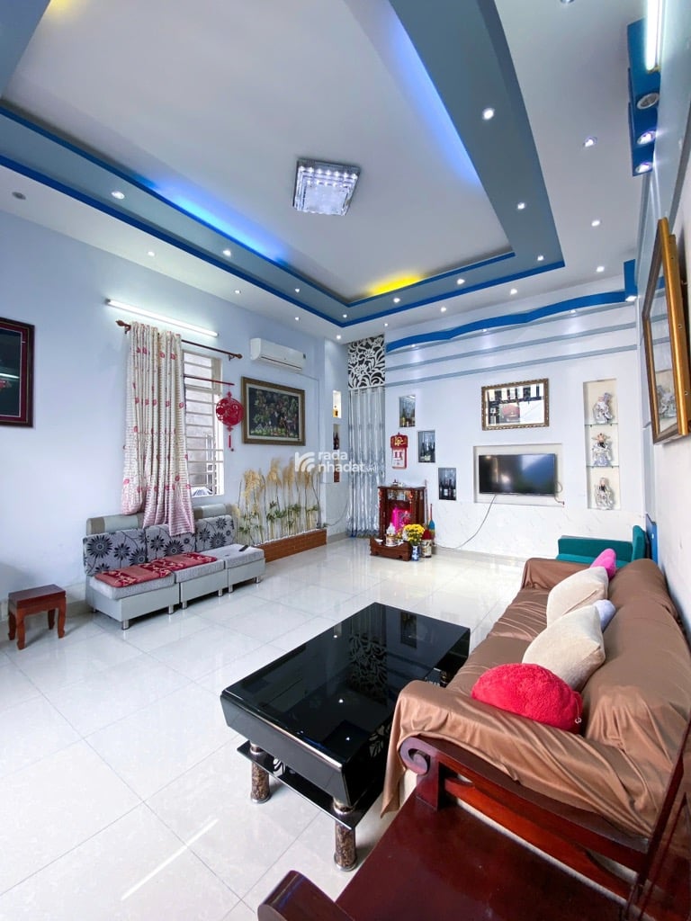 BÁN NHÀ MẶT TIỀN GẦN KDC TÊN LỬA 200M2 14 TỶ LỘ GIỚI 40M VỊ TRÍ ĐẮC ĐỊA KINH DOANH BUÔN BÁN