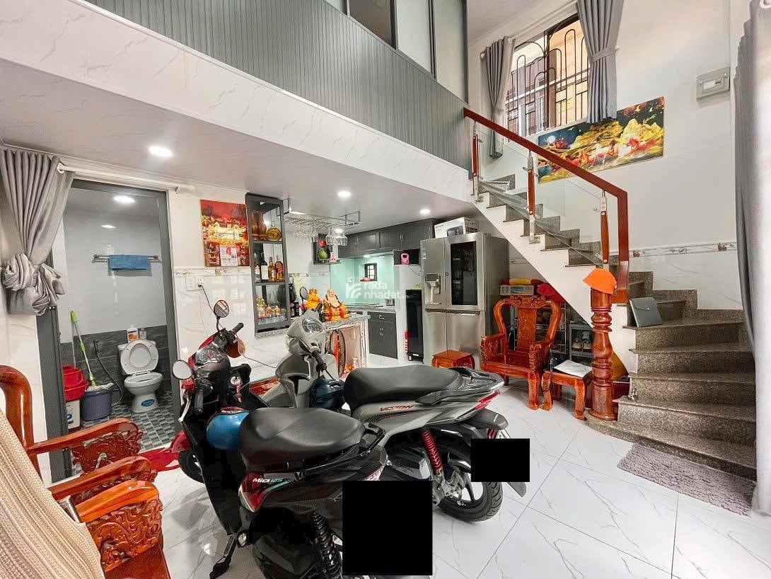 Chủ Giảm 200tr Ngay HÀNG XANH 3 Tầng (XÔ VIẾT NGHỆ TĨNH- P21 BT) 