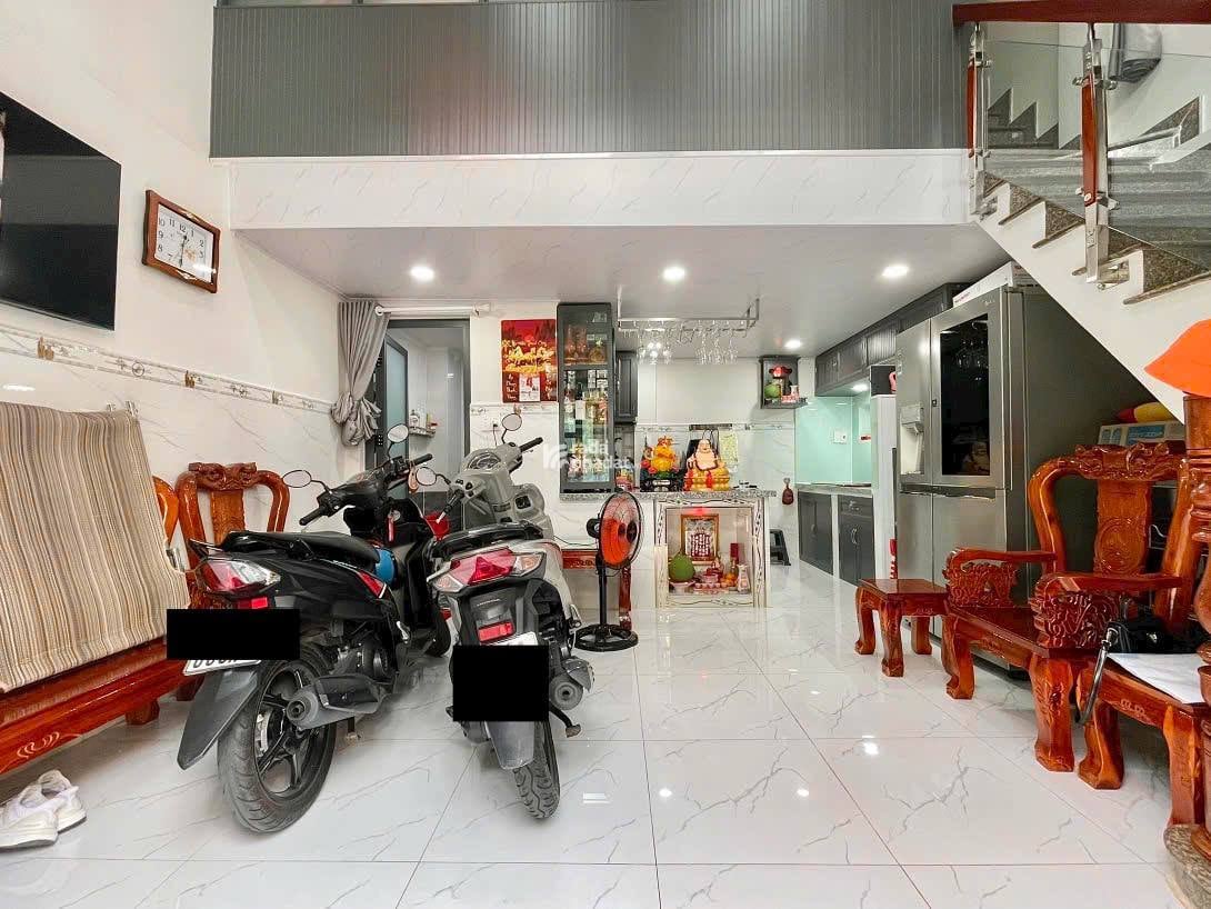 Chủ Giảm 200tr Ngay HÀNG XANH 3 Tầng (XÔ VIẾT NGHỆ TĨNH- P21 BT) 
