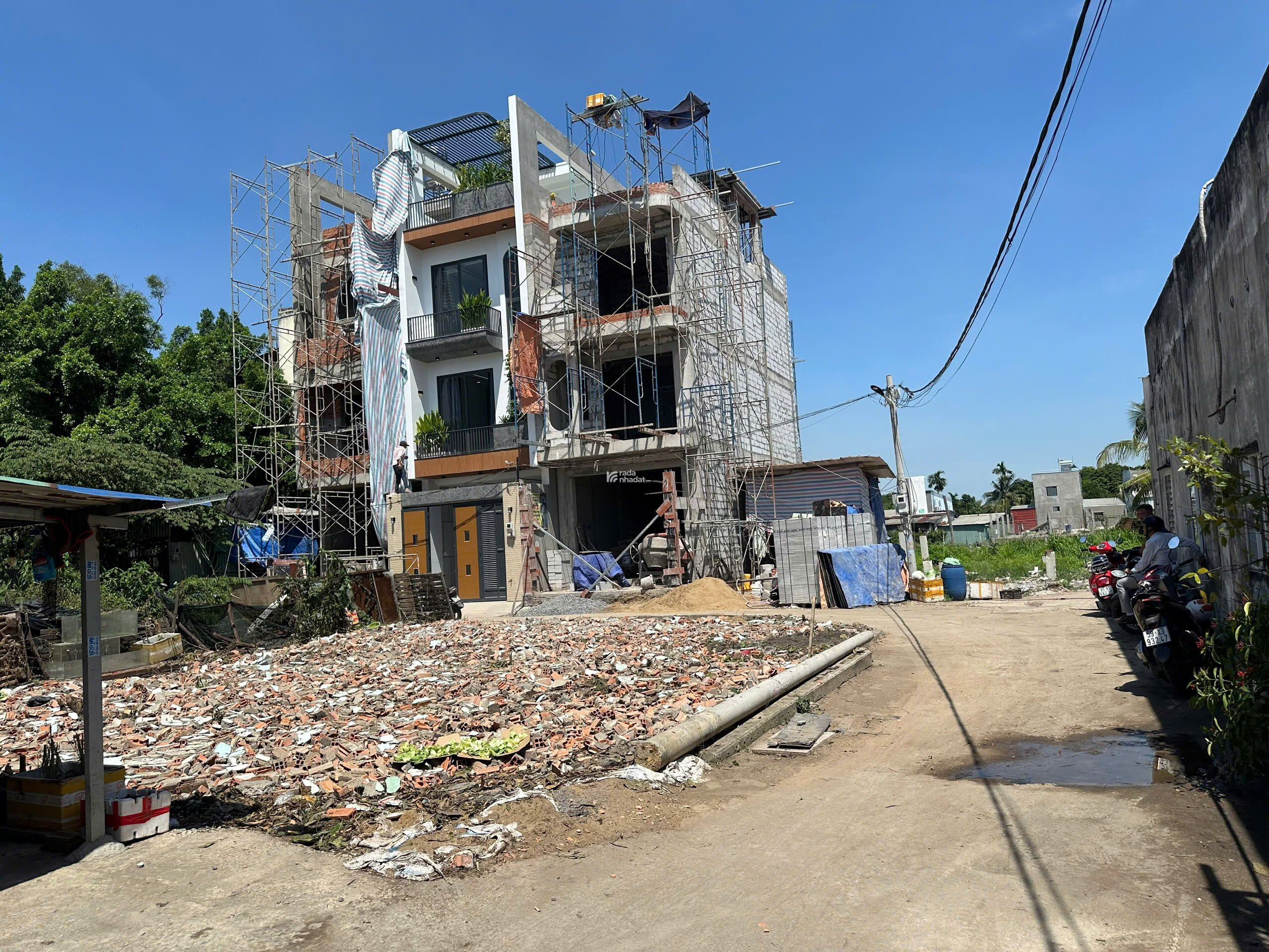 Bán lô đất vuông vức hẻm xe hơi, đường 24 Linh Đông. 53m2. Giá 4,25 tỷ (thương lượng)