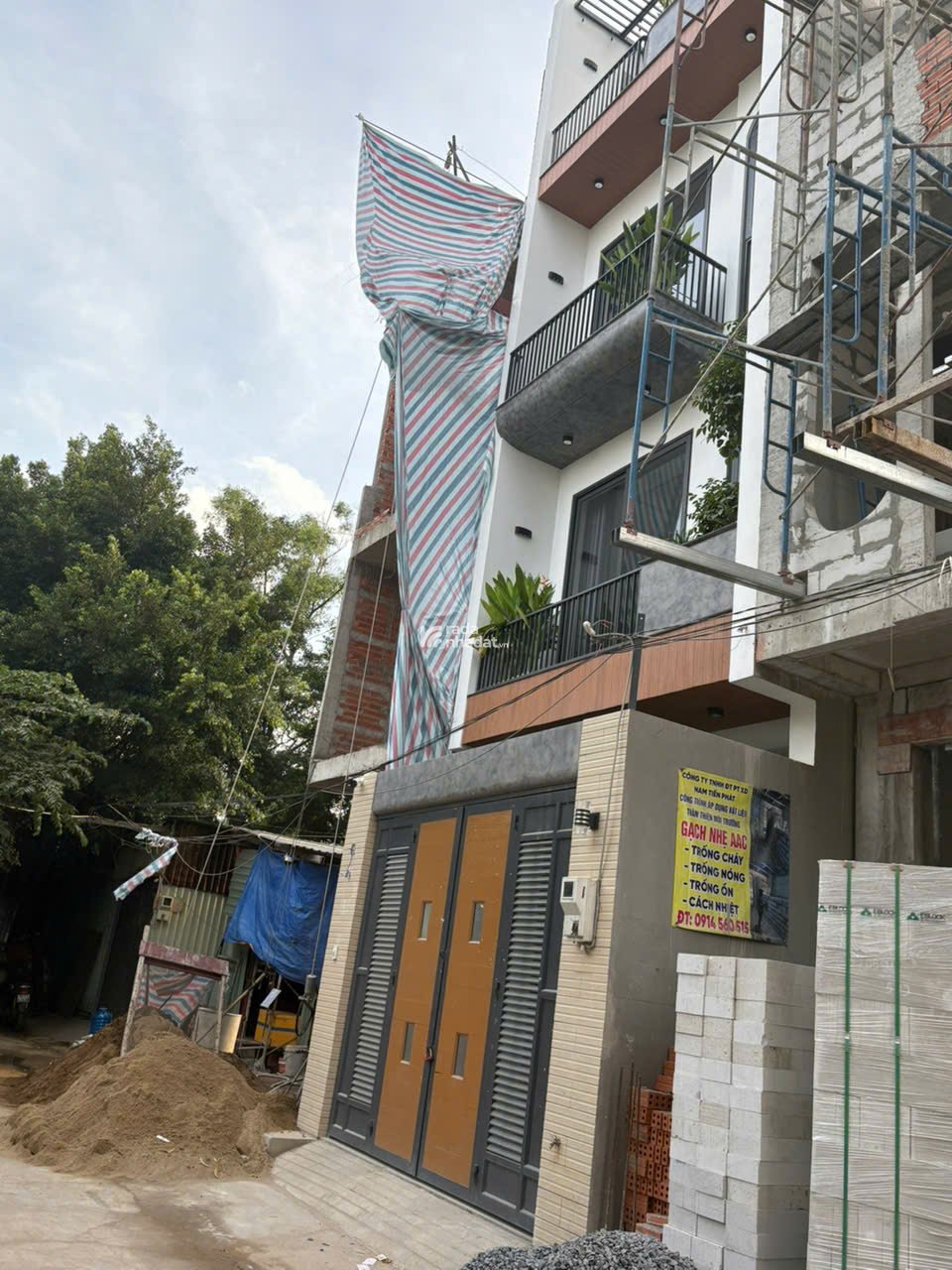 Bán lô đất vuông vức hẻm xe hơi, đường 24 Linh Đông. 53m2. Giá 4,25 tỷ (thương lượng)
