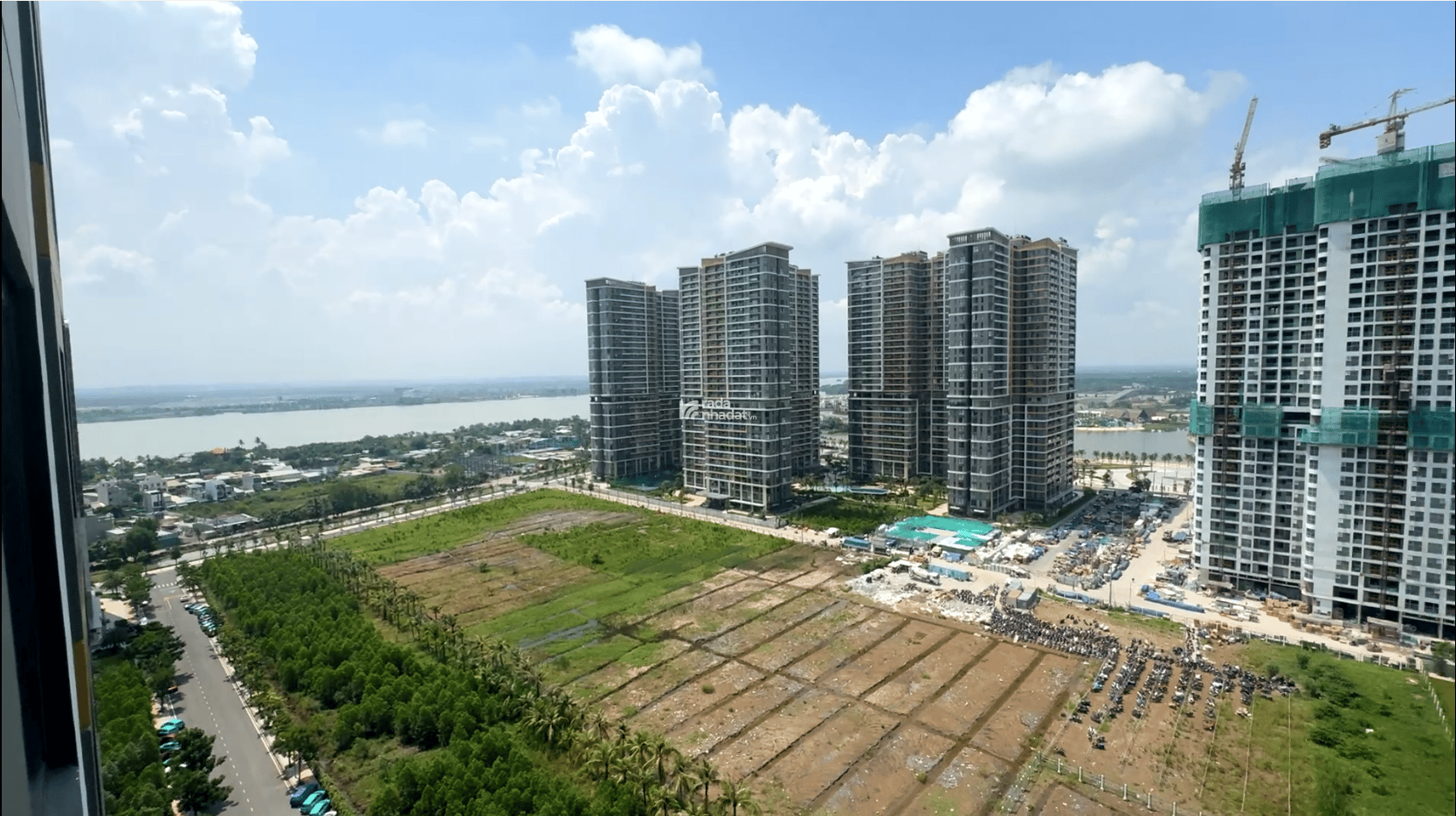  Cần bán lại căn hộ 2PN tại Vinhomes Grand Park  chính chủ, giá tốt!