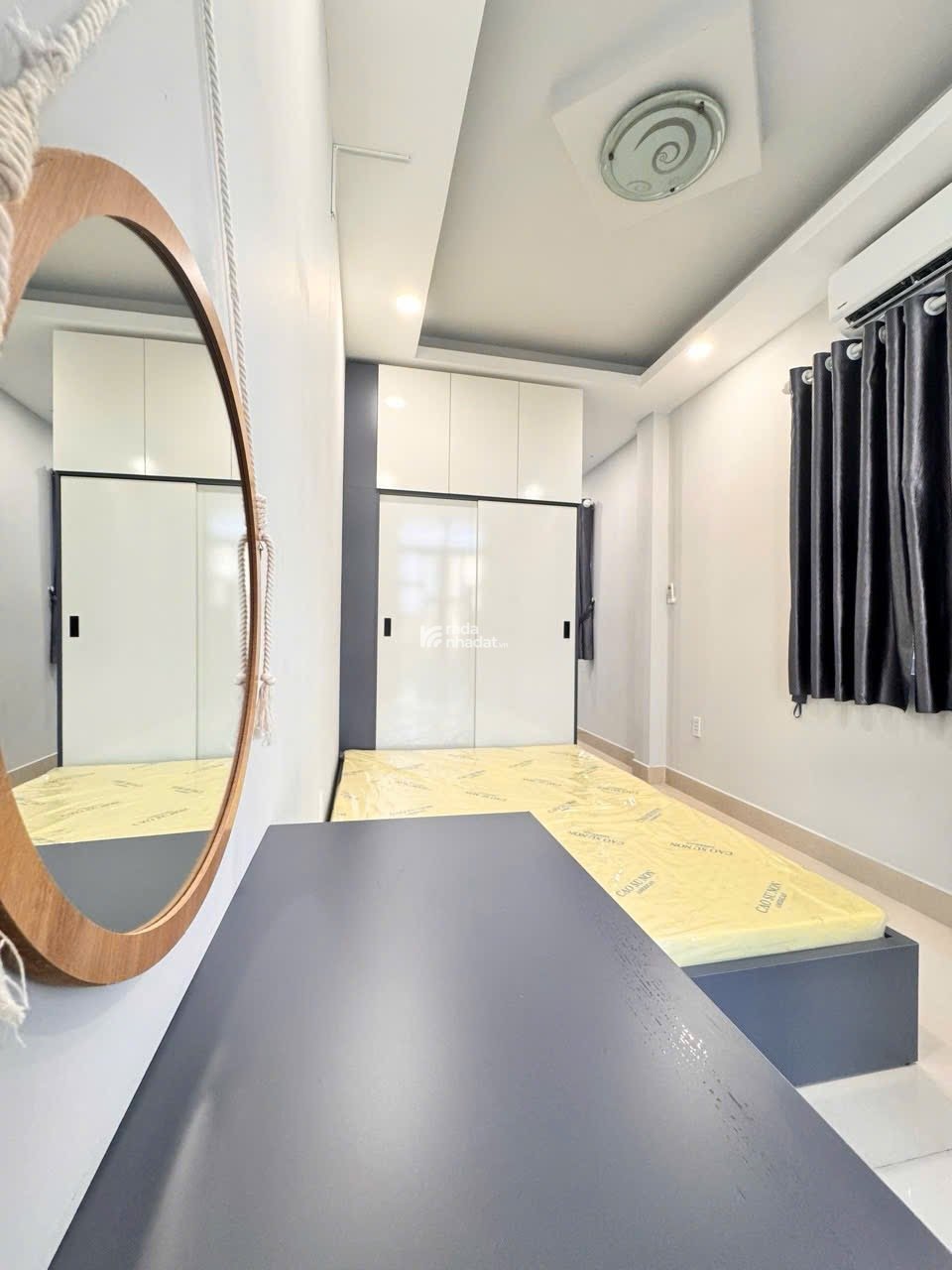 STUDIO BAN CÔNG SIÊU XINH _ TÁCH BẾP _ MÁY GIẶT RIÊNG - GẦN HCMUT, UEH, HUFLIT
