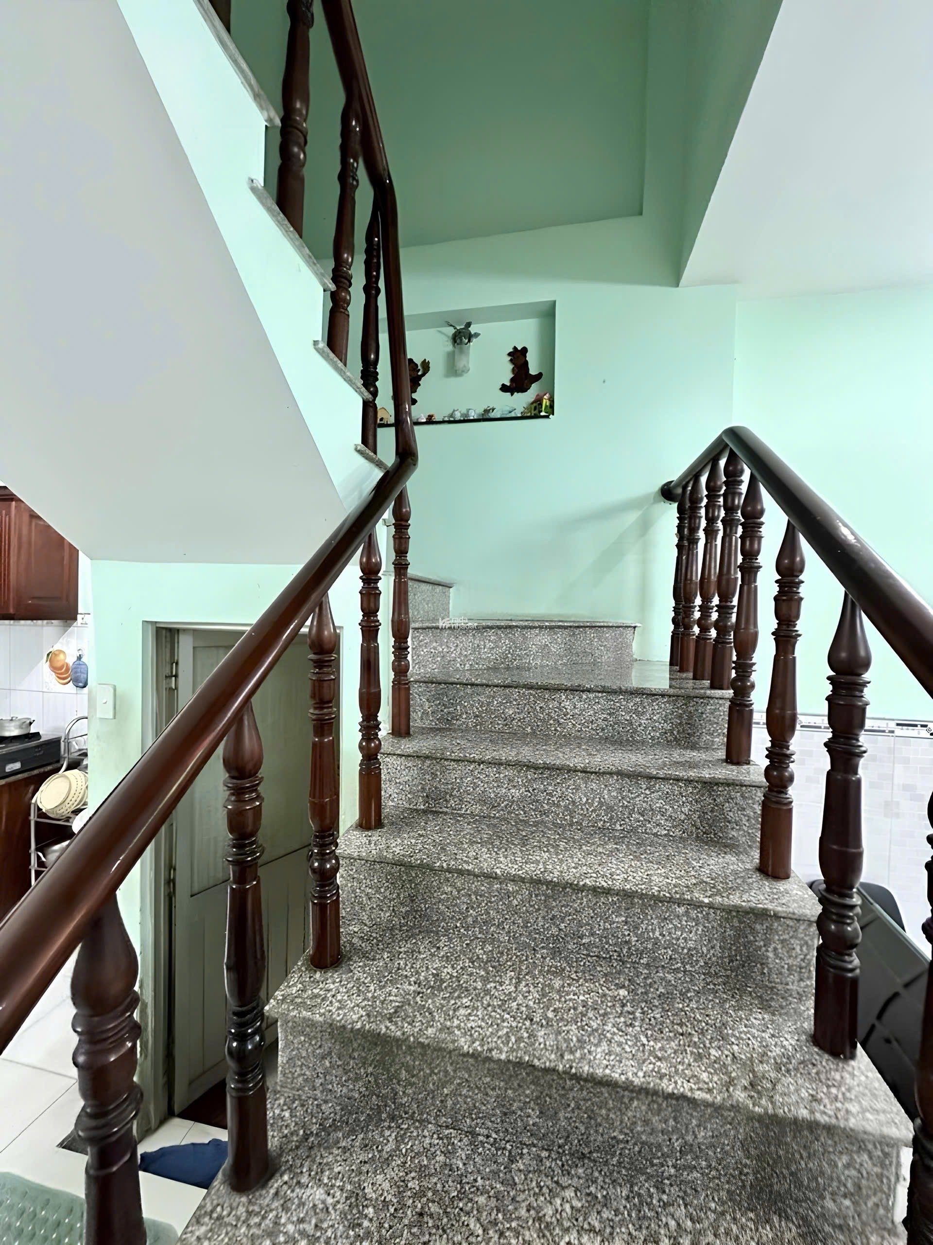 Đường Xe Hơi - Nhà Đúc 3 Tầng, Cạnh Lê Trọng Tấn - chỉ 6ty xíu