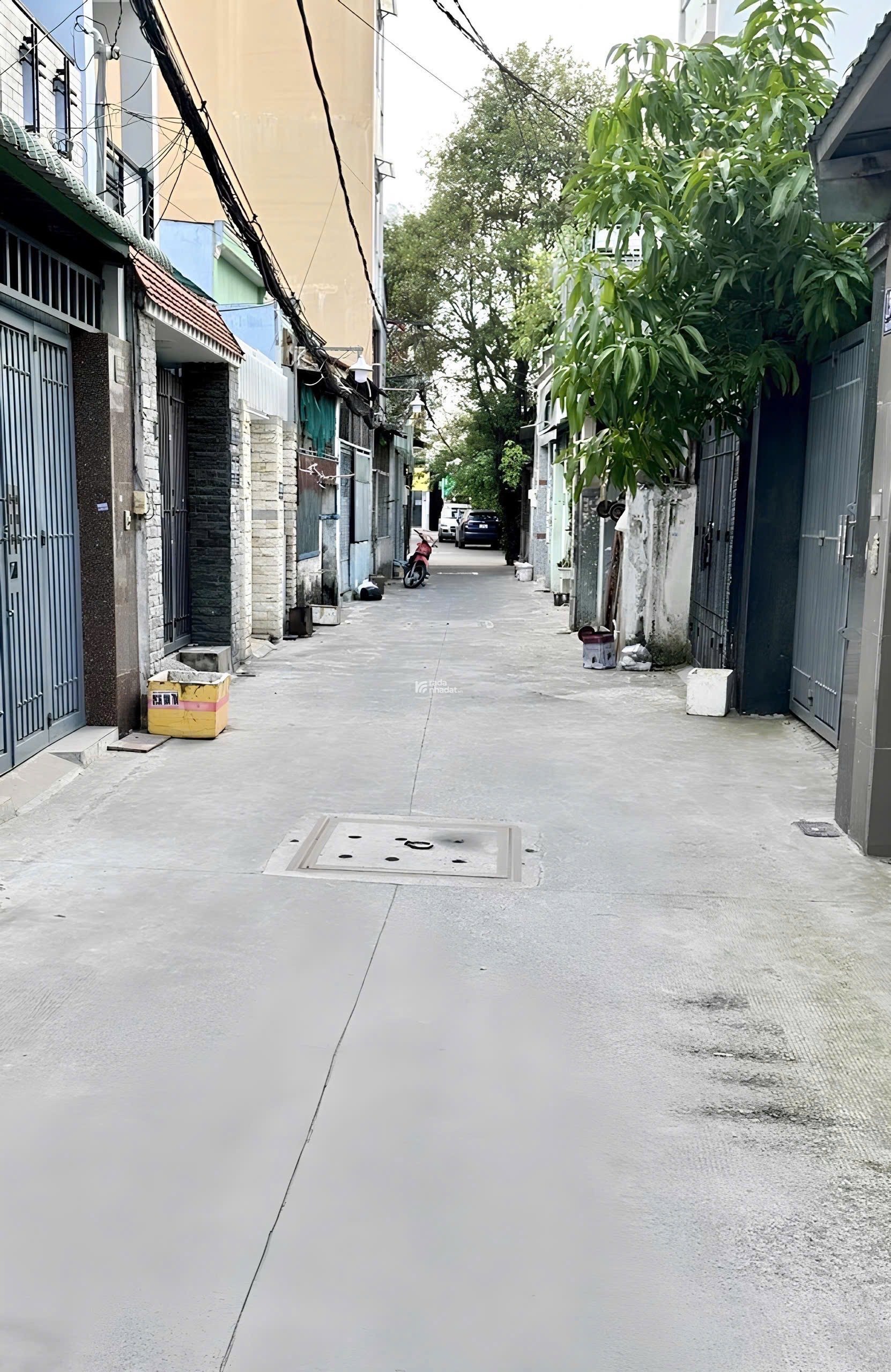 Đường Xe Hơi - Nhà Đúc 3 Tầng, Cạnh Lê Trọng Tấn - chỉ 6ty xíu