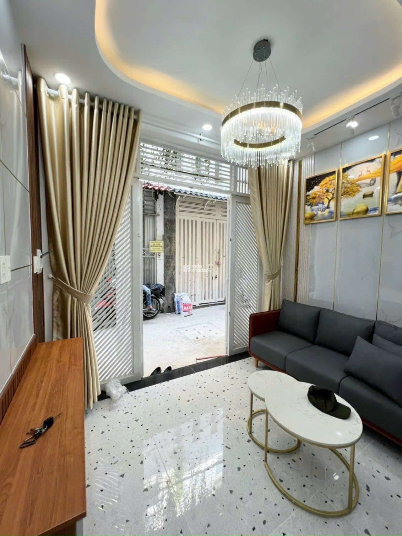 Chủ Kẹt Tiền cần BÁN GẤP 39,5m2 giá 2 tỷ 350 Đường Lê Văn Sỹ Phường 10 Quận Phú Nhuận Tphcm