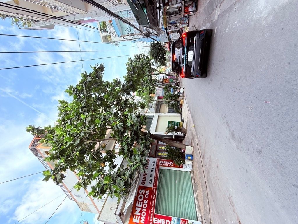 BÁN NHÀ Tây Thạnh -Tân Phú  DT  44M2 . 4 TẦNG . 4 11    GIÁ  6.4tỷ TL