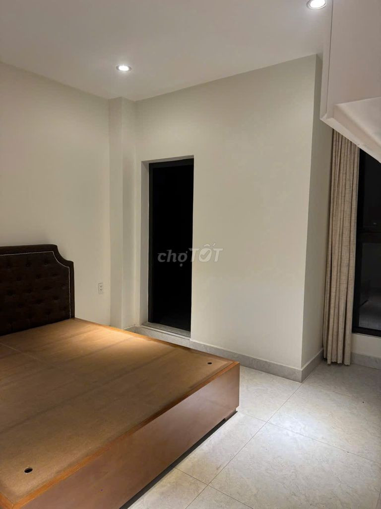 PENHOUSE FULL NỘI THẤT Ở NGAY, GẦN BV THỦ ĐỨC DÒNG TIỀN ỔN ĐỊNH 95m2 CHỈ 3,42 TỶ.