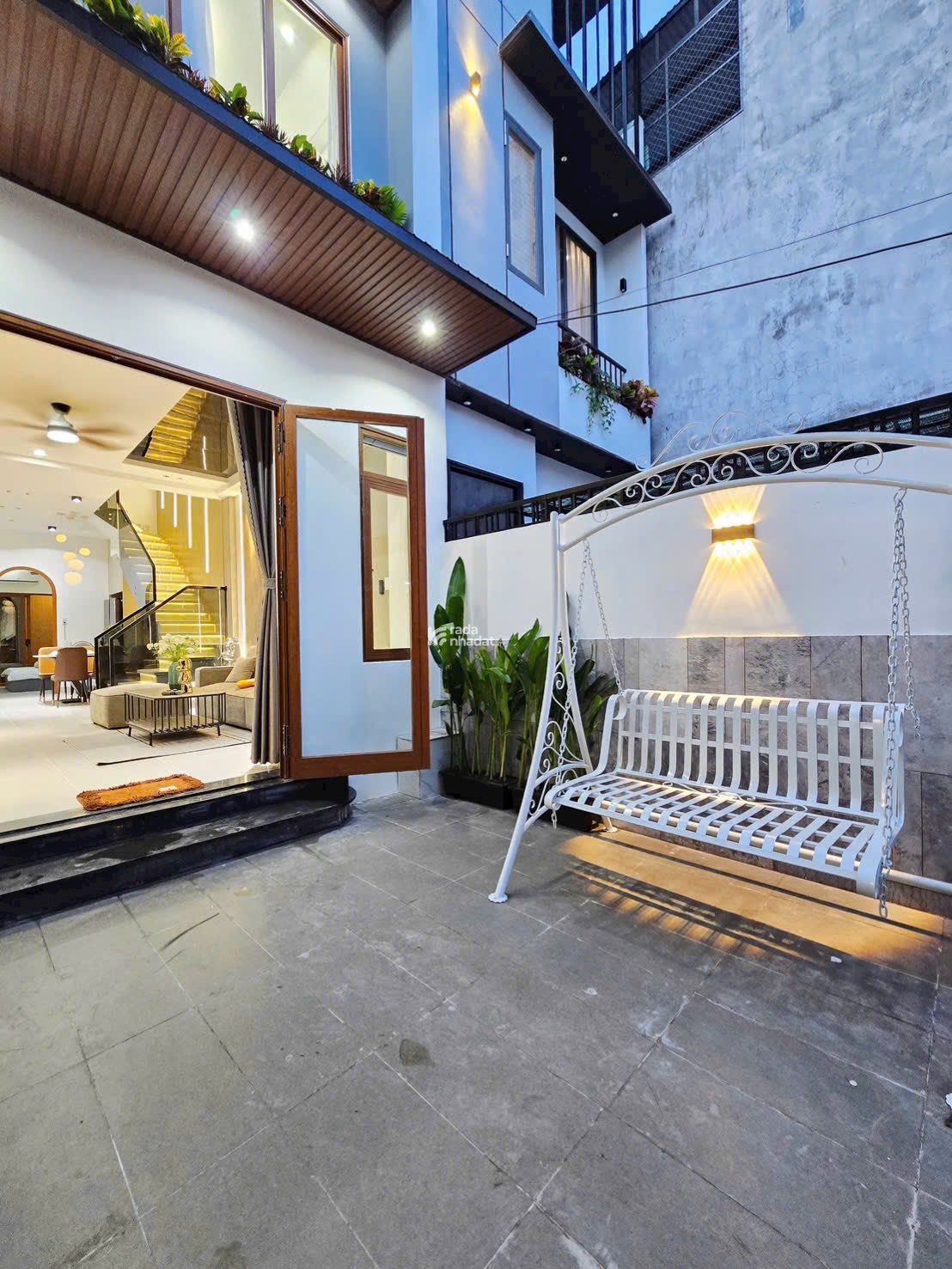 Chủ Cần Bán Gấp - 1 Trệt 2 Lầu - Thủ Dầu Một - Khu Phố An Ninh
