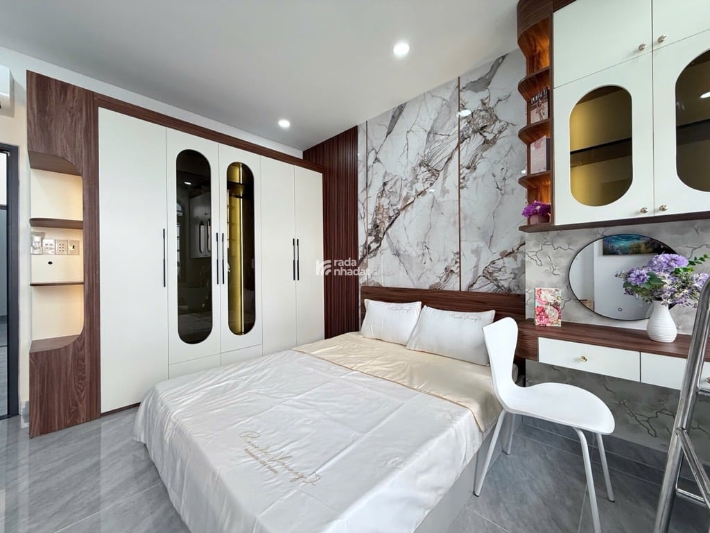  Vị trí thích hợp ở. Khu dân cư an ninh, dân trí, khu nhà cao tầng, tiện ích đầy đủ, chợ,