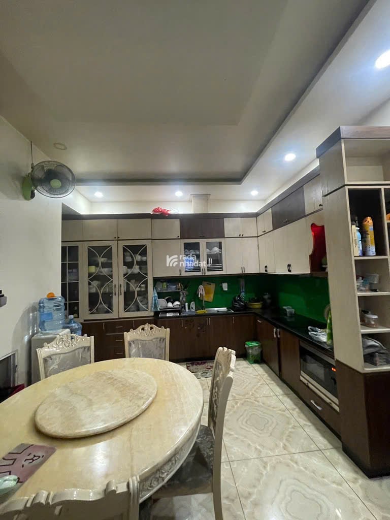 BÁN NHÀ ĐƯỜNG LÊ VĂN QUỚI,3 TẦNG (5,2m x 23m) GIÁ 11,5 TỶ TL ,HAI MẶT TIỀN