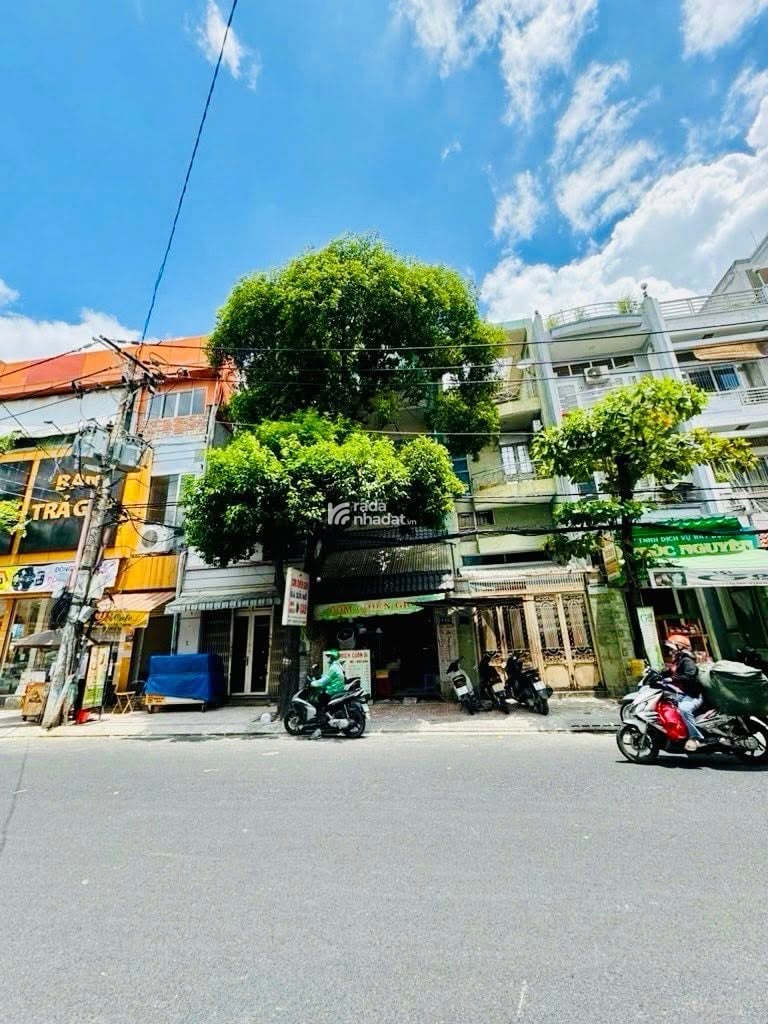 MẶT TIỀN KINH DOANH NGAY GÒ DẦU - DÒNG TIỀN 20TR - 66M - 4 TẦNG - 5PN NHỈNH 12