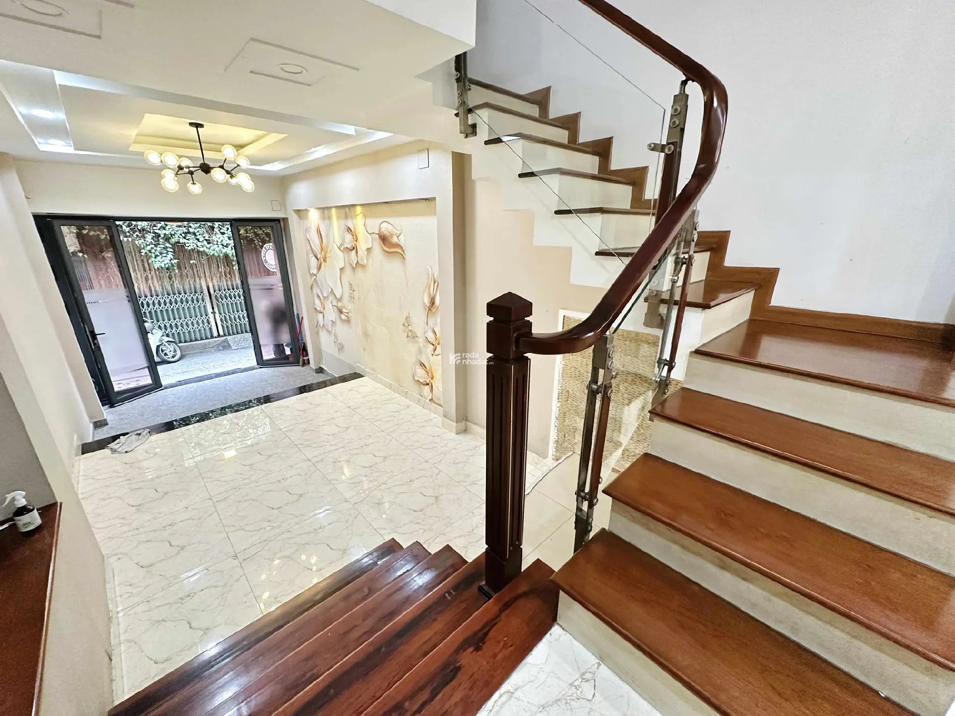 VỊ TRÍ SIÊU ĐẸP - HẺM OTO KINH DOANH ĐINH BỘ LĨNH - NHÀ 4 TẦNG 4PN - 7.8 TỶ