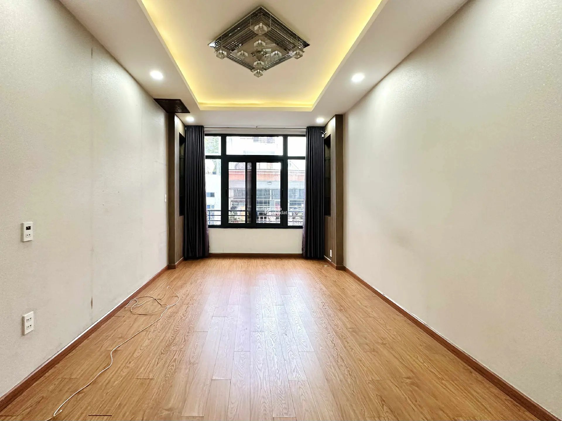 VỊ TRÍ SIÊU ĐẸP - HẺM OTO KINH DOANH ĐINH BỘ LĨNH - NHÀ 4 TẦNG 4PN - 7.8 TỶ