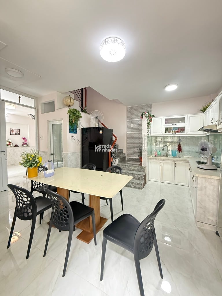 NHÀ GIÁ RẺ THÍCH QUẢNG ĐỨC, PHÚ NHUẬN, 4 TẦNG Ở NGAY. GIẢM 200TR CHỈ CÒN 9.25T TL 