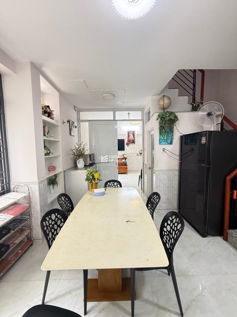 NHÀ GIÁ RẺ THÍCH QUẢNG ĐỨC, PHÚ NHUẬN, 4 TẦNG Ở NGAY. GIẢM 200TR CHỈ CÒN 9.25T TL 